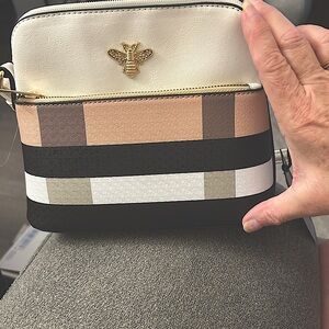 Deluxity Los Angeles vegan leather handbag